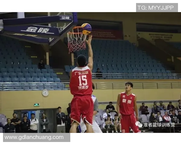 广州篮球队在世界锦标赛中的个人能力表现全面分析与点评