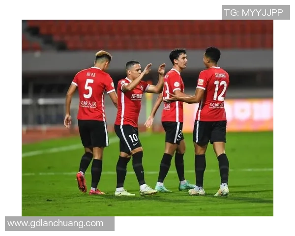 成都足球队荣登足球意识排行榜第六名引发热议